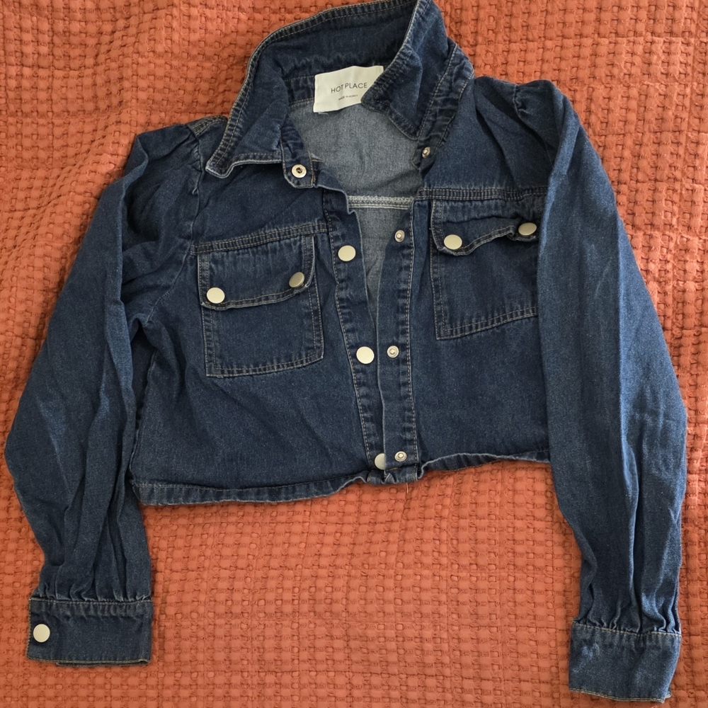 Cropped denim shirt